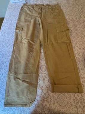 Woman Cargo Pants in Khaki - Relaxed Fit Utility Trousers
